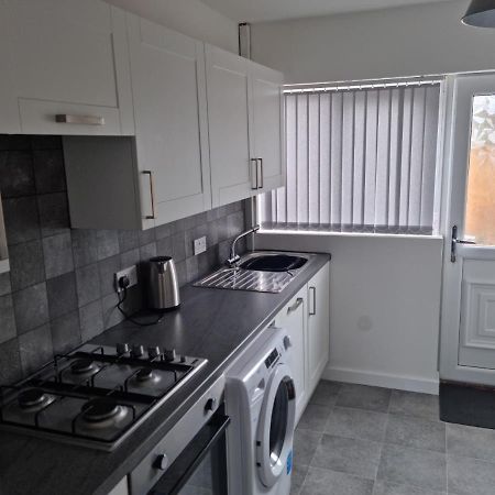 3 Bedroom House-Ellesmere Port Zewnętrze zdjęcie