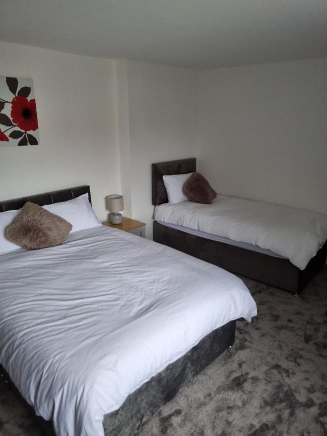 3 Bedroom House-Ellesmere Port Zewnętrze zdjęcie