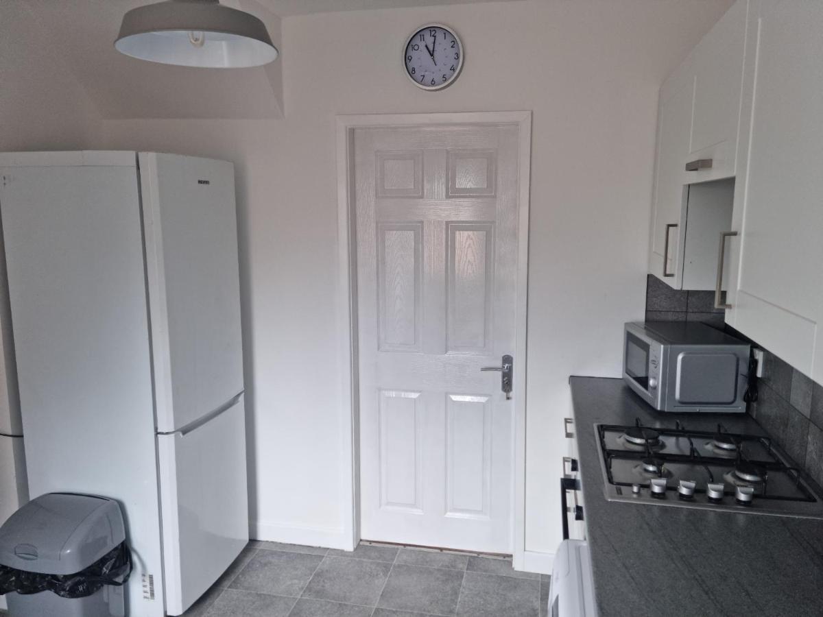 3 Bedroom House-Ellesmere Port Zewnętrze zdjęcie
