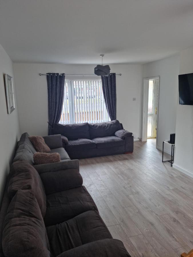 3 Bedroom House-Ellesmere Port Zewnętrze zdjęcie
