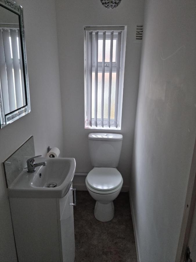3 Bedroom House-Ellesmere Port Zewnętrze zdjęcie